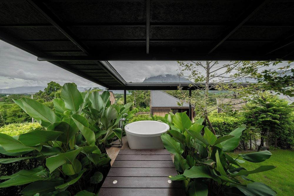 THE CAMPIAN Deluxe Villa F3 11