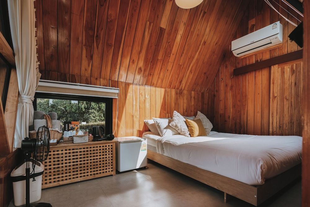 THE CAMPIAN Honeymoon H2