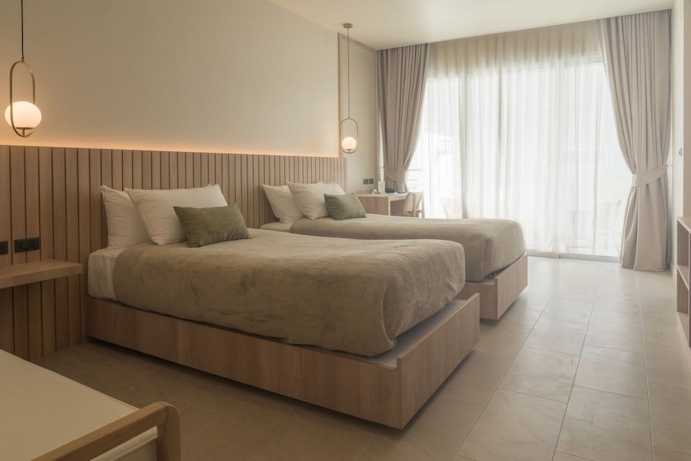 Niranapa Boutique Resort Grand Room 2