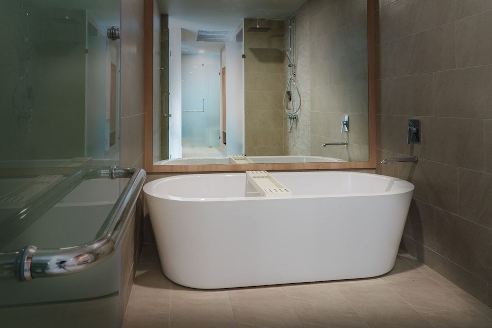 Niranapa Boutique Resort Grand Room 11