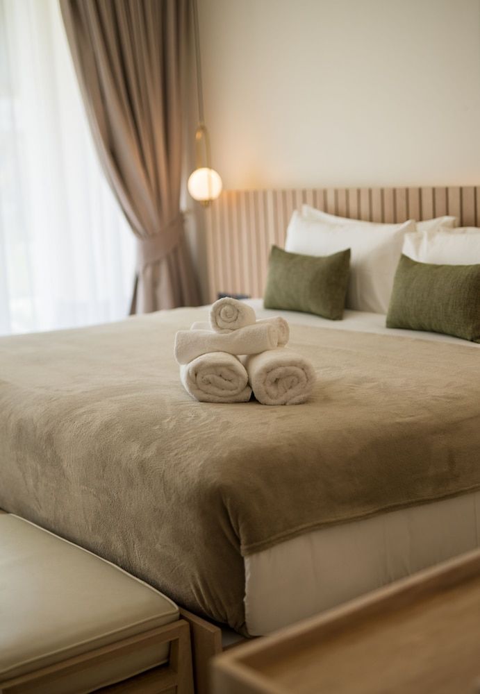 Niranapa Boutique Resort Deluxe Room, Pool View 3