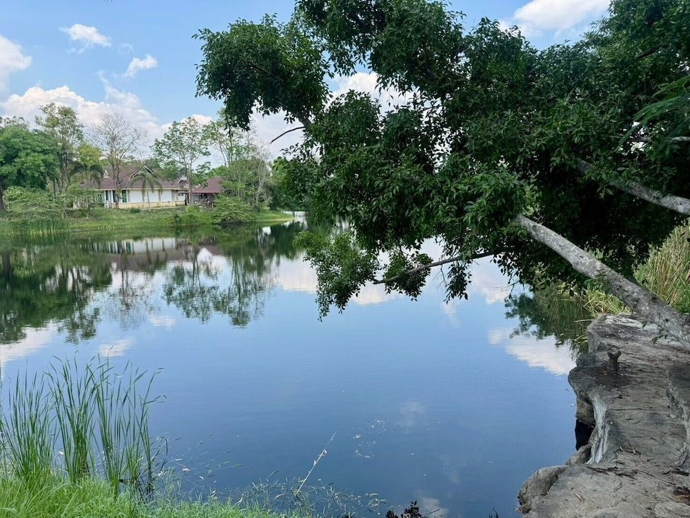 Khao Yai Lake Hill Resort Deluxe Double Room, Lake View 6