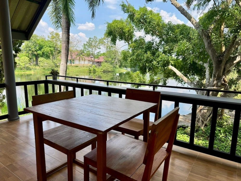 Khao Yai Lake Hill Resort Deluxe Double Room, Lake View 5