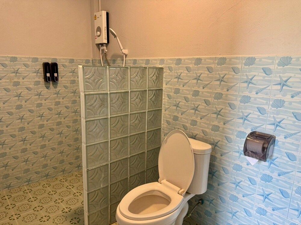 Khao Yai Lake Hill Resort Standard Double Room, Garden View 2