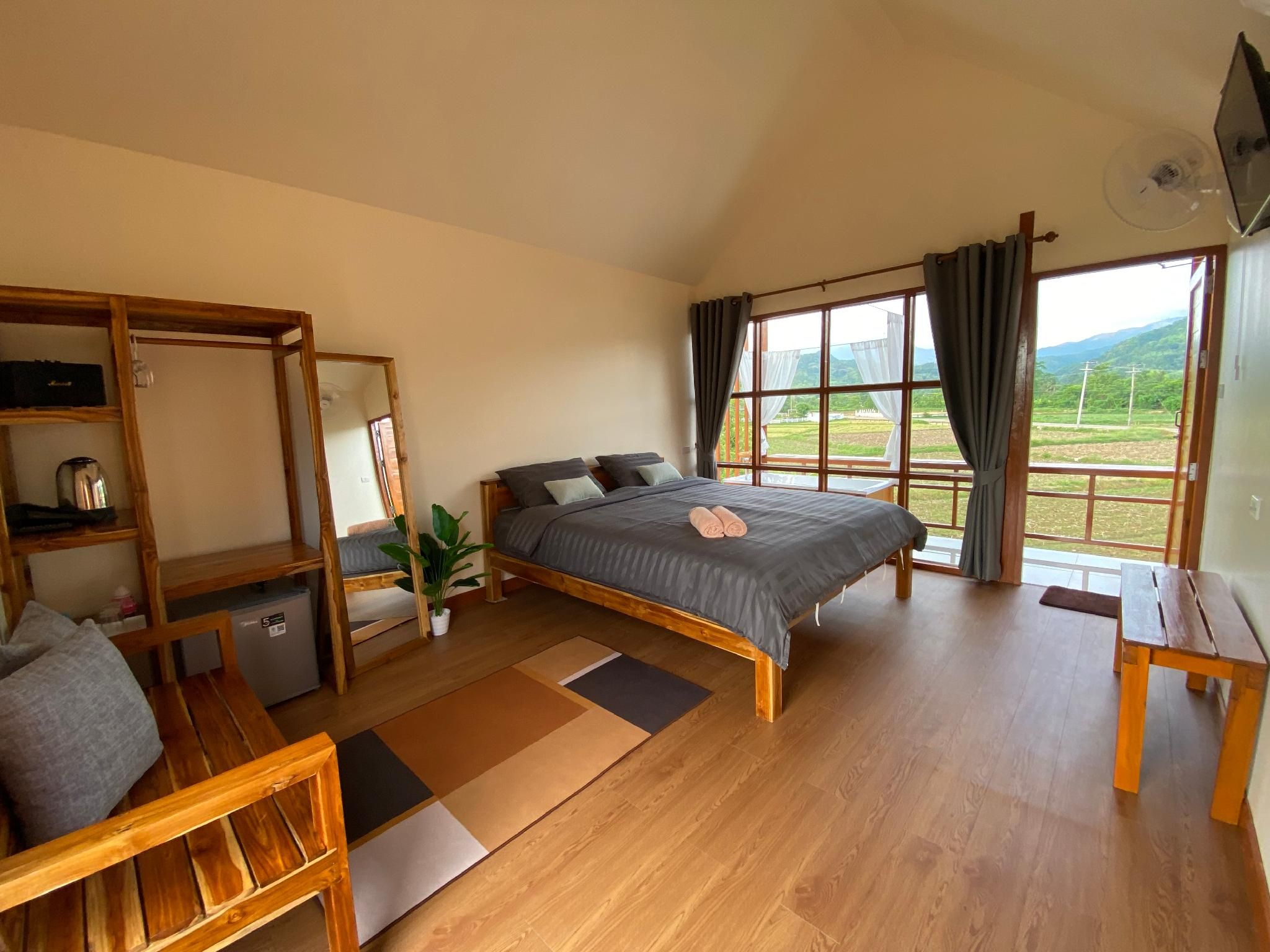 Hinpha homestay Double Room with Bathtub