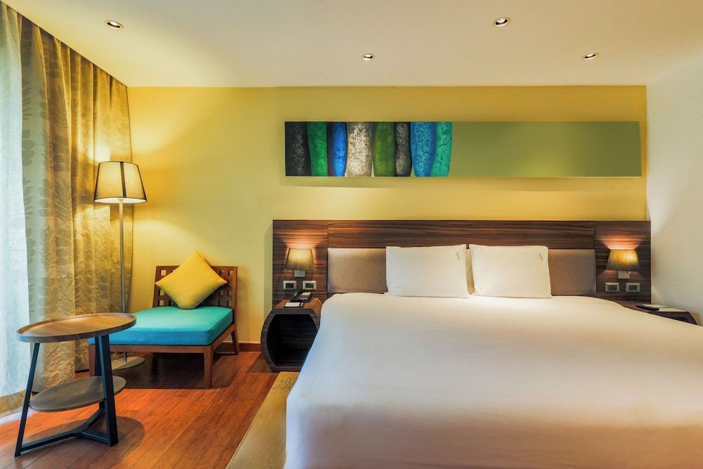 Standard Room, 1 King Bed