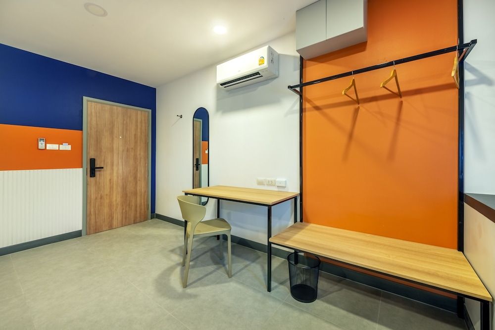 PLAAI Plus Hotel Bowin Double Room 13