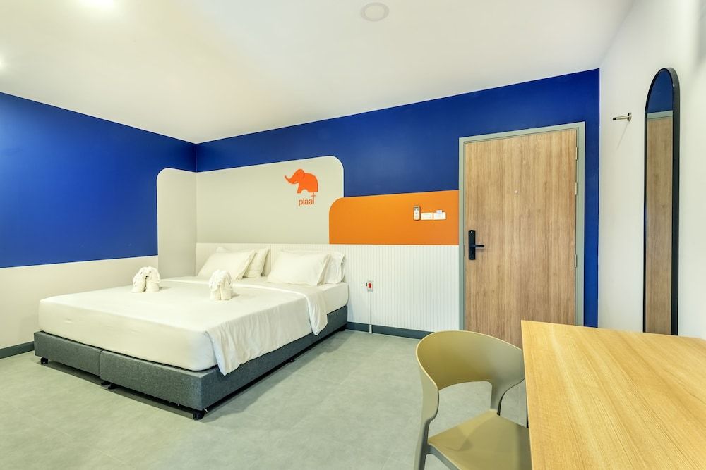 PLAAI Plus Hotel Bowin Double Room 2