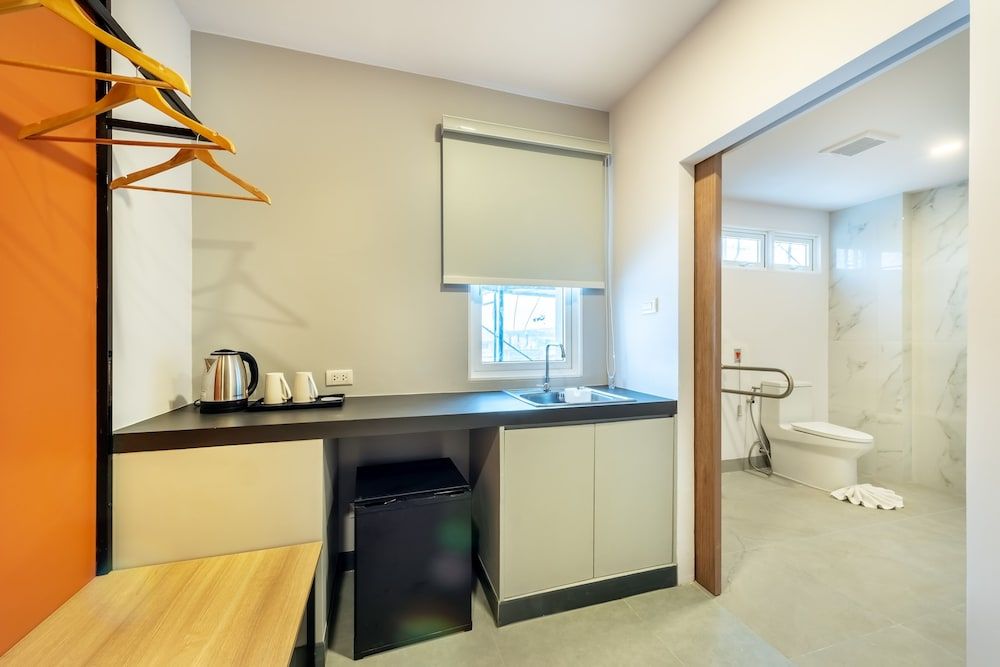 PLAAI Plus Hotel Bowin Double Room 14