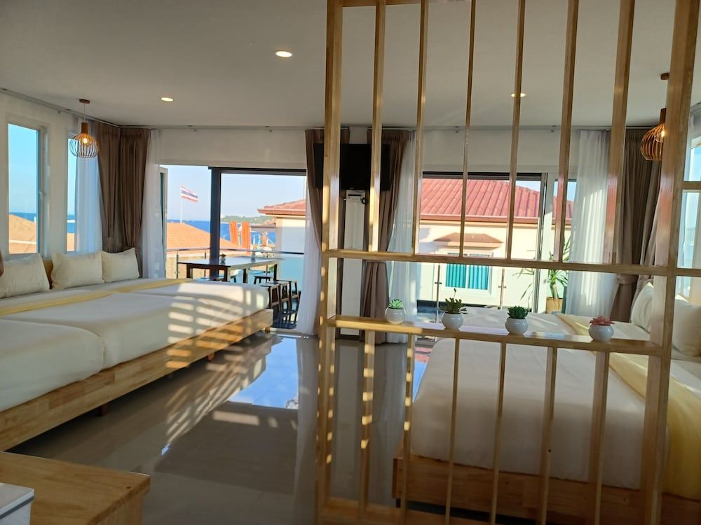 Habor House by Koh Larn Riviera House 4