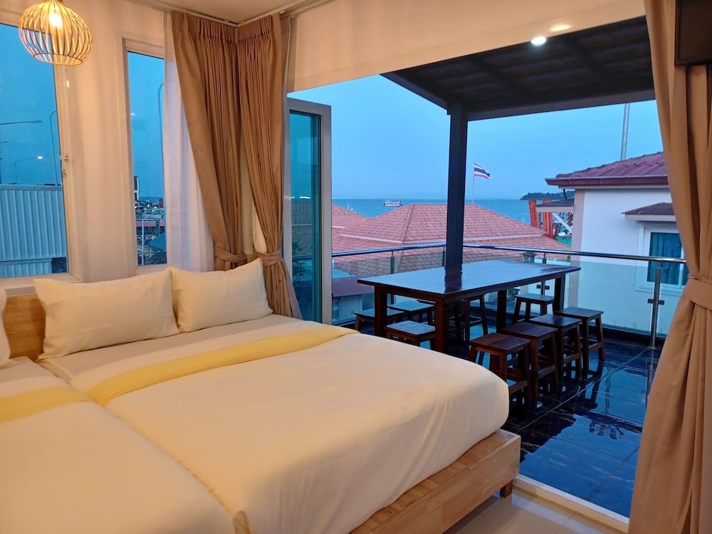 Habor House by Koh Larn Riviera House 5