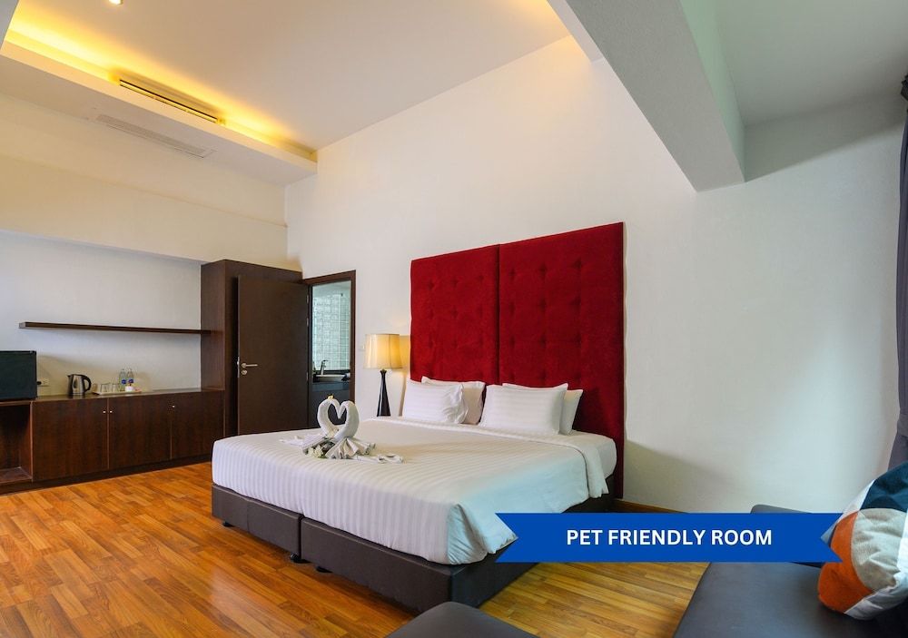 Hilltop Wellness Resort Superior Room, Hill View 7