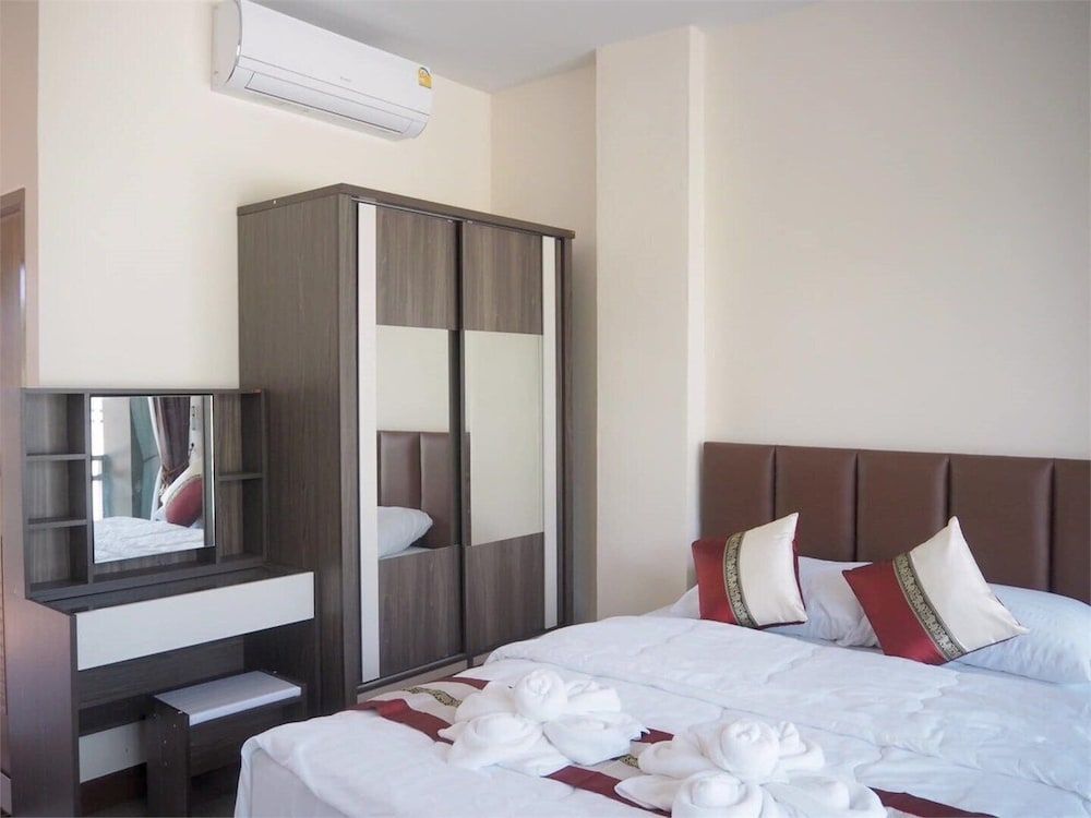 Triple O Phala Beach Deluxe Double Room