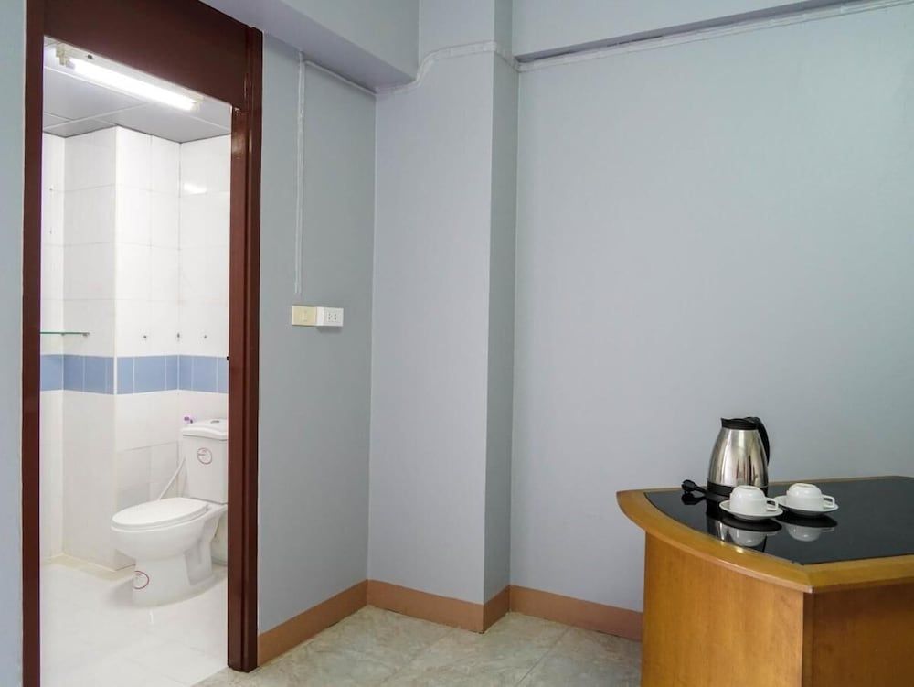 RoomQuest SPS Hotel and Residence Suite, 1 Double Bed 5