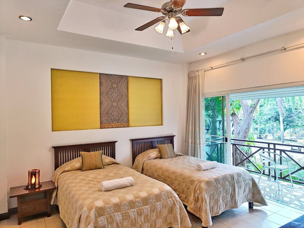 Kong Garden Resort Deluxe Double or Twin Room 6