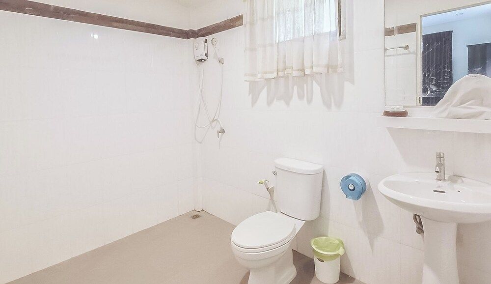 Kong Garden Resort Triple Room 9