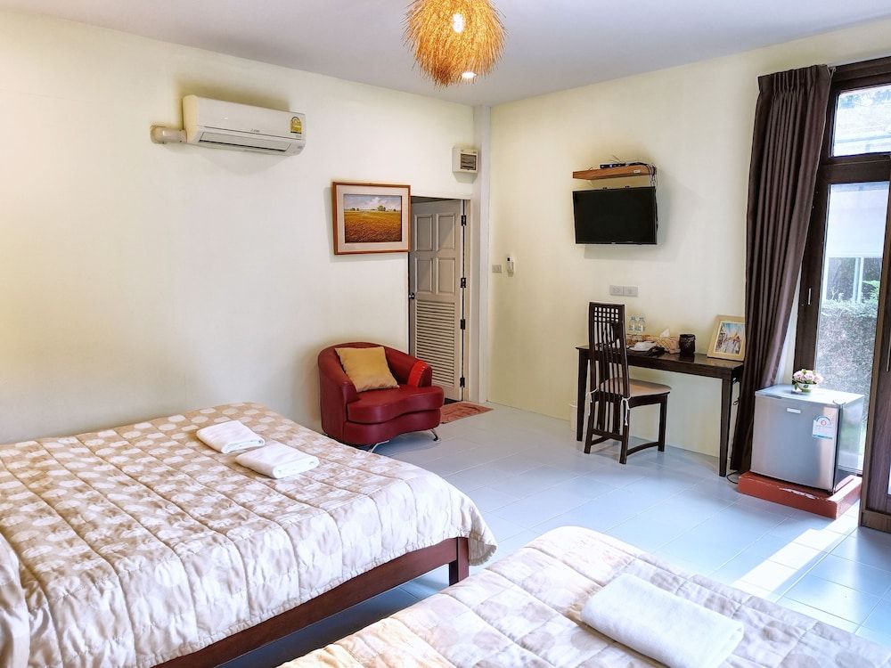 Kong Garden Resort Triple Room 3