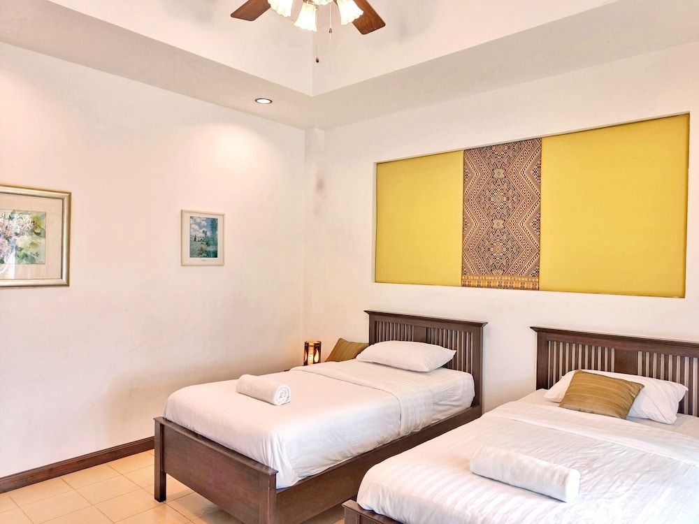 Kong Garden Resort Deluxe Double or Twin Room 4