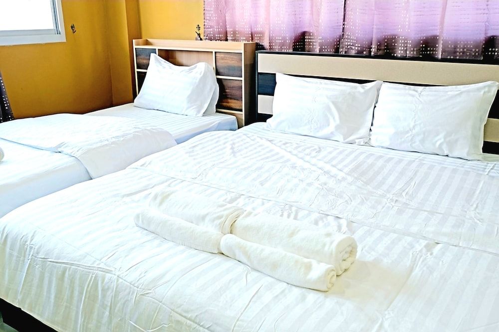 Premium Quadruple Room, Non Smoking, City View
