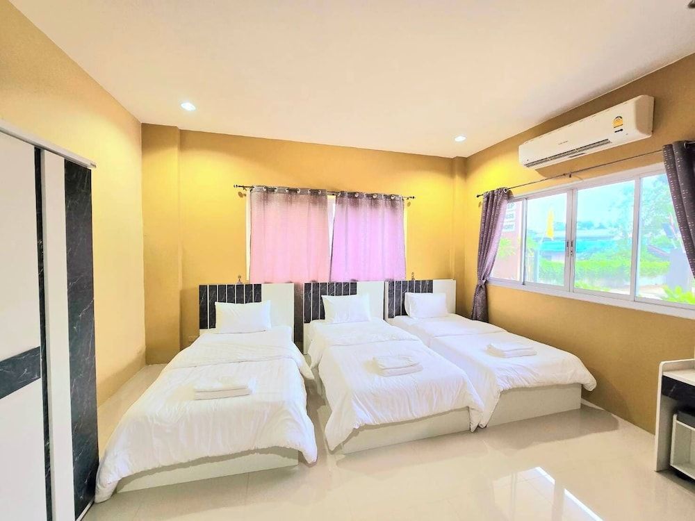 Premium Triple Room