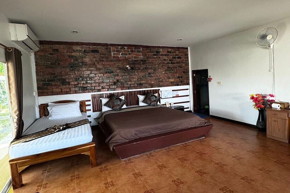 Ozone Resort & Pool Villa Pool Villa 1 2