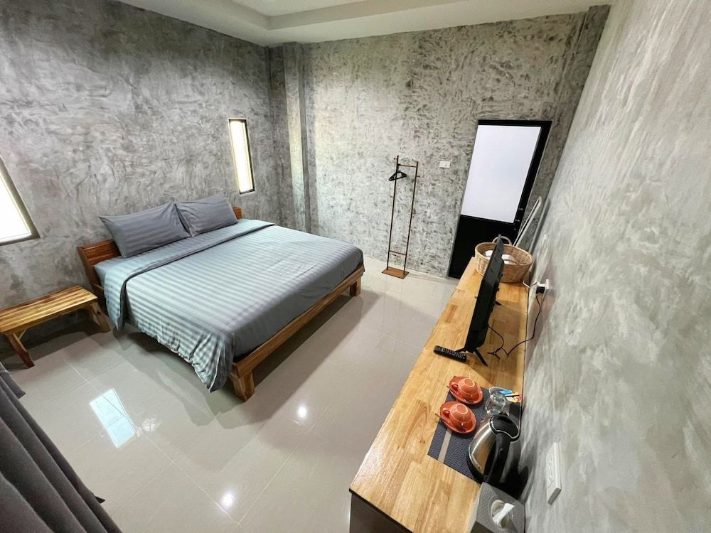Deluxe Room, Hill View