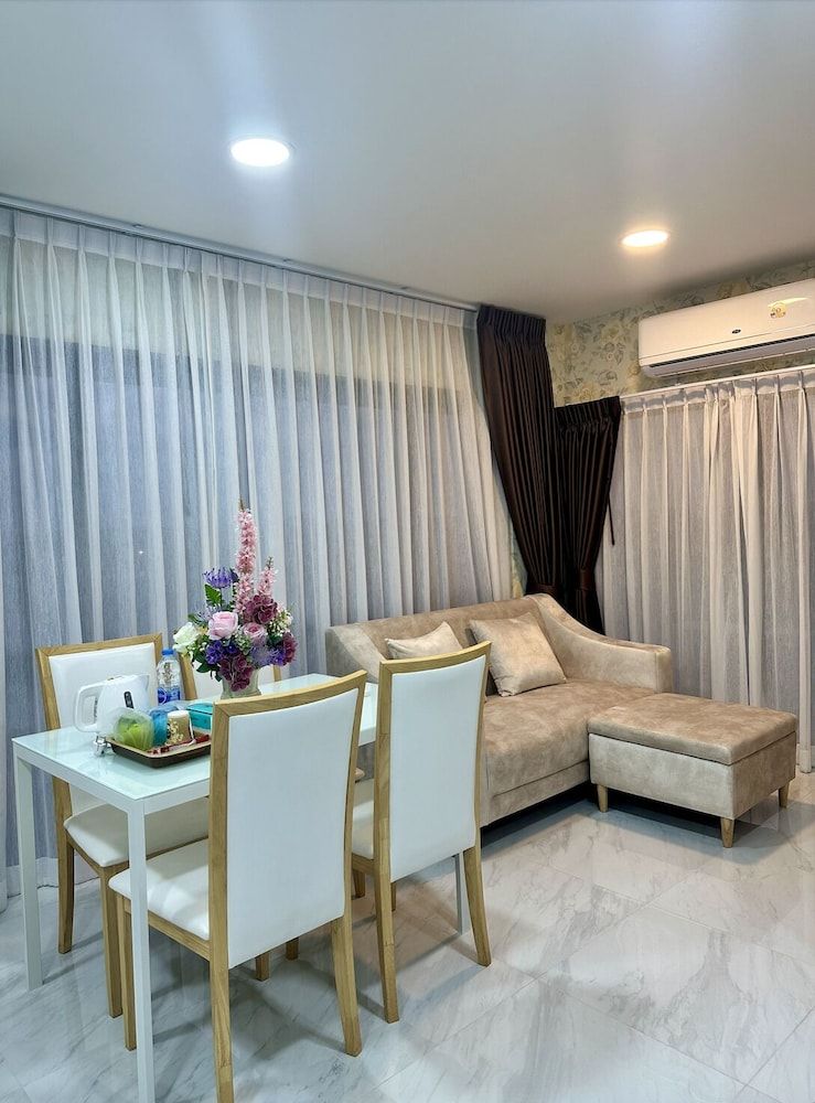arunsakhon luxury condo Luxury Condo, Non Smoking, Garden View 14