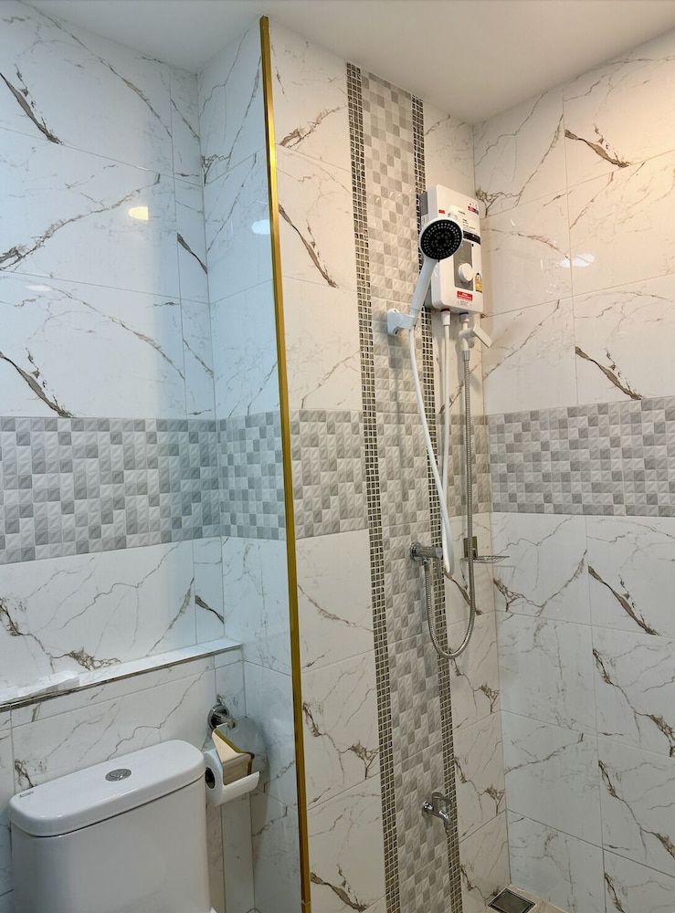 arunsakhon luxury condo Deluxe Condo, 1 Queen Bed, Non Smoking, Garden View 11