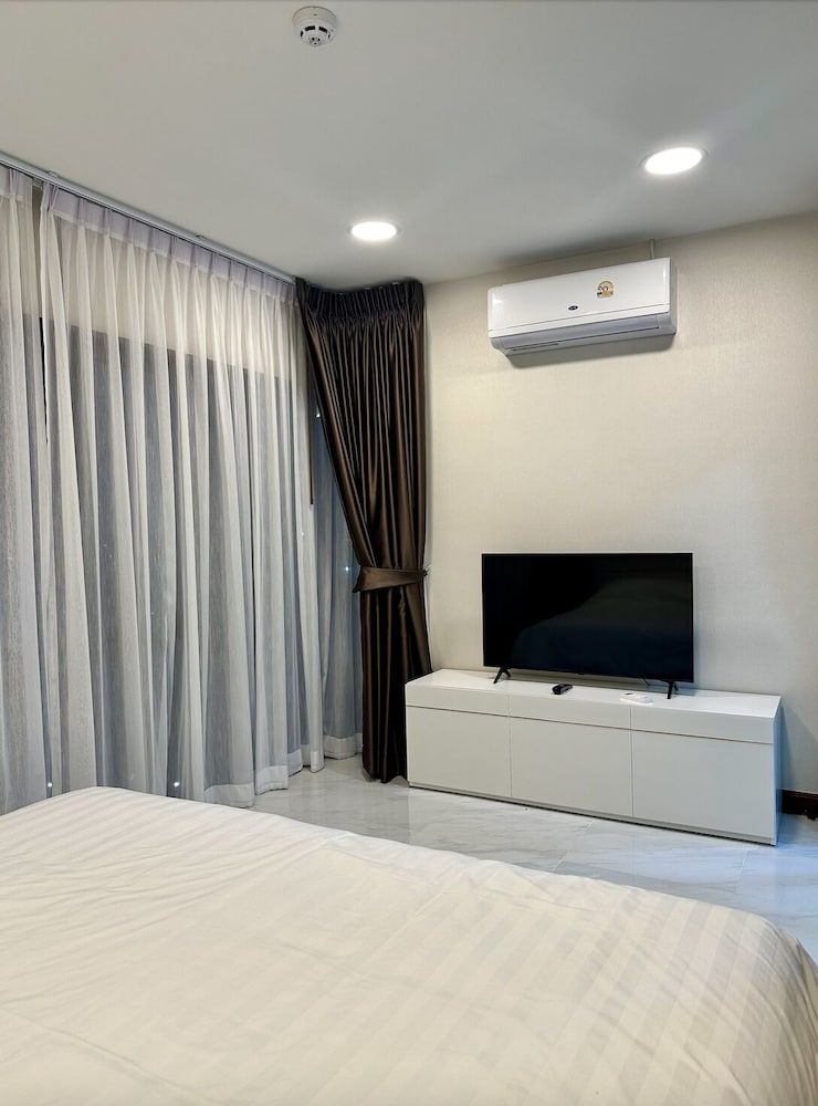 arunsakhon luxury condo Luxury Condo, Non Smoking, Garden View