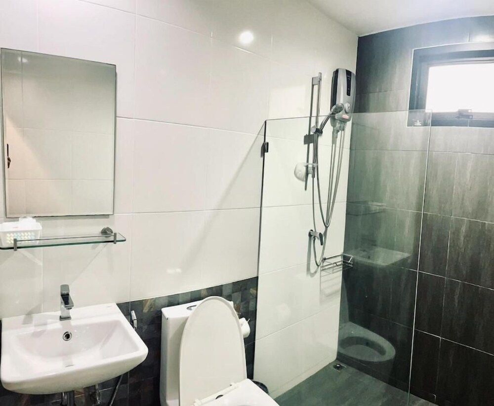 PP Grand Kamala Hotel Standard Double Room 4