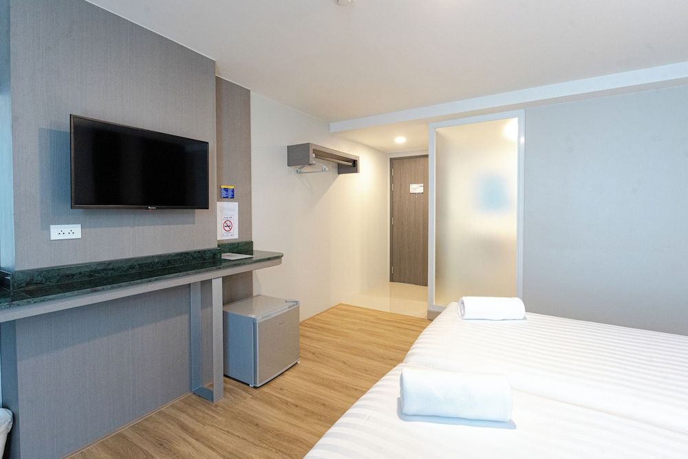 One Budget Hotel Tak Maesot Superior Twin Room 6