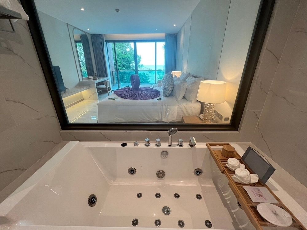 Luxtalay Khanom Hotel Executive Ocean View 6