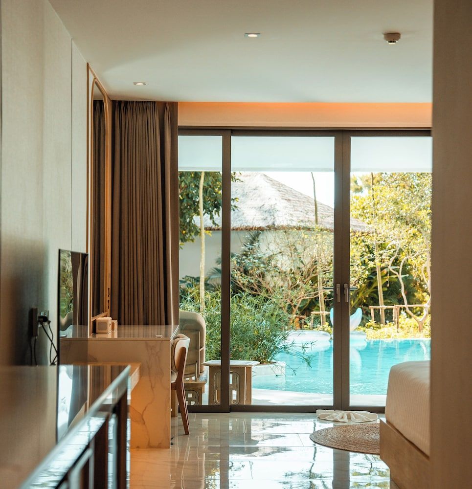 Luxtalay Khanom Hotel