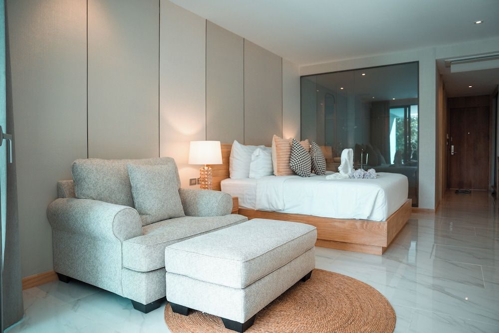 Luxtalay Khanom Hotel Pool Access Room 7