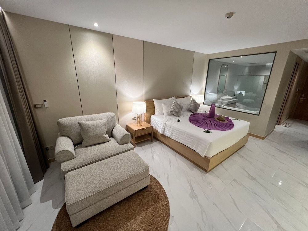 Luxtalay Khanom Hotel Executive Ocean View 5