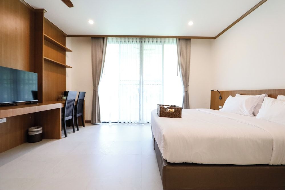 Tiger House River Kwai Deluxe Double Room 5