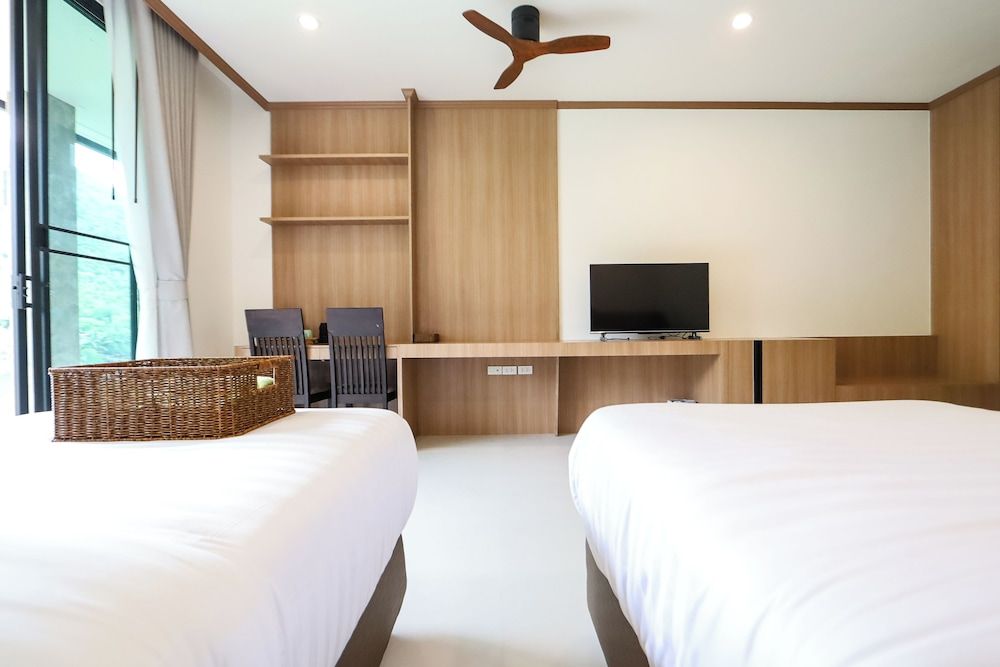Tiger House River Kwai Deluxe Twin Room 6
