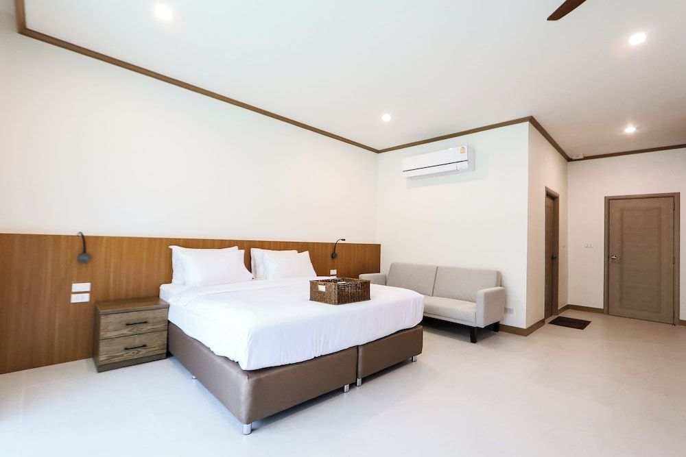 Tiger House River Kwai Deluxe Double Room 3