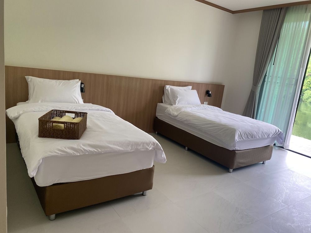 Tiger House River Kwai Deluxe Twin Room