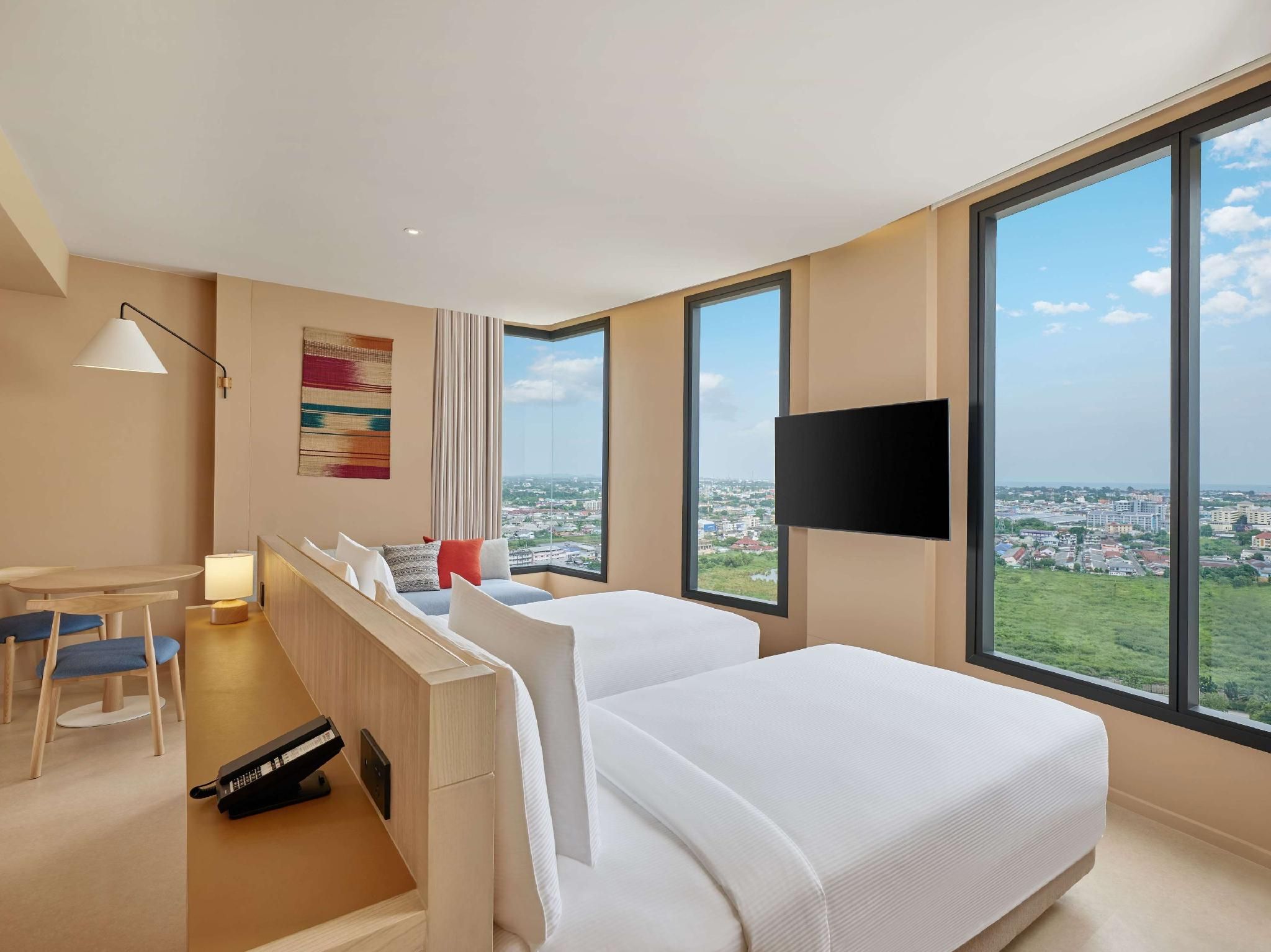 Twin Corner Room