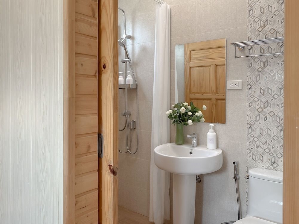 Na Muen See Deluxe Double Room 5