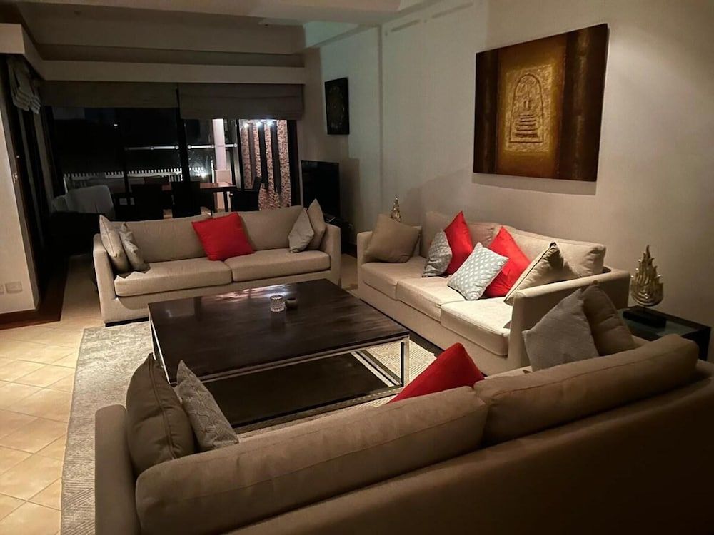 4 Bed Golf Course Pool Villa