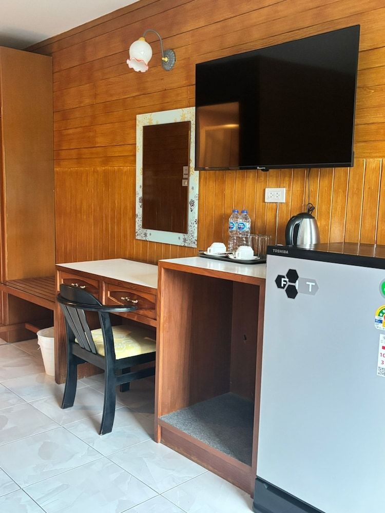 Luna Hut Resort Hua Hin Standard Room, 2 Twin Beds, Balcony 6