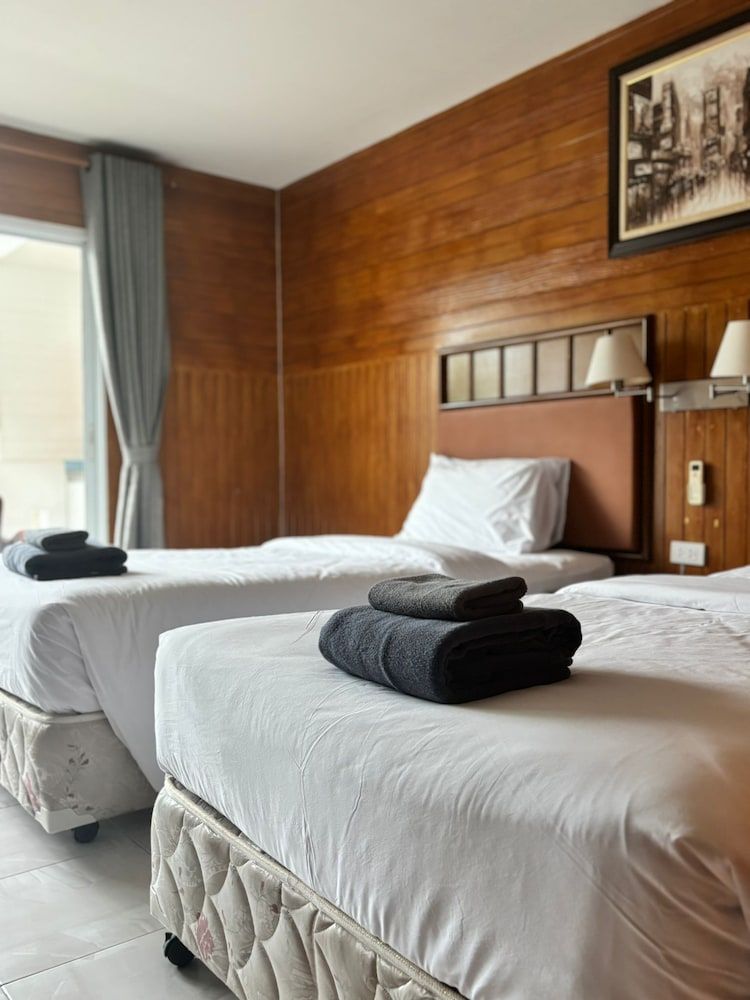 Luna Hut Resort Hua Hin Standard Room, 2 Twin Beds, Balcony 2