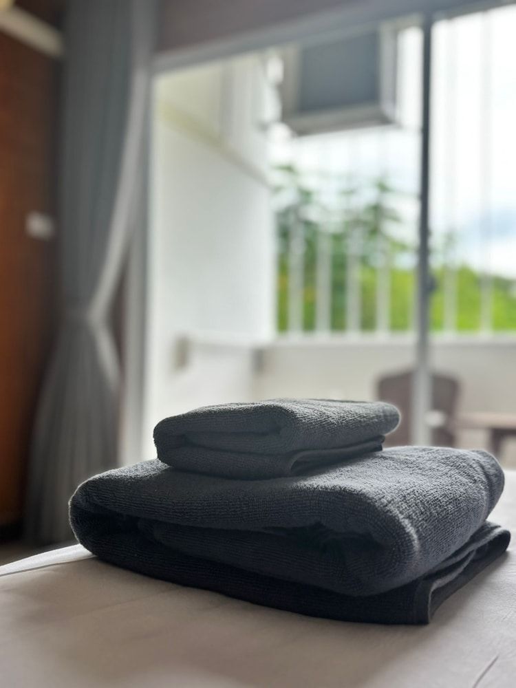 Luna Hut Resort Hua Hin Standard Room, 2 Twin Beds, Balcony 5