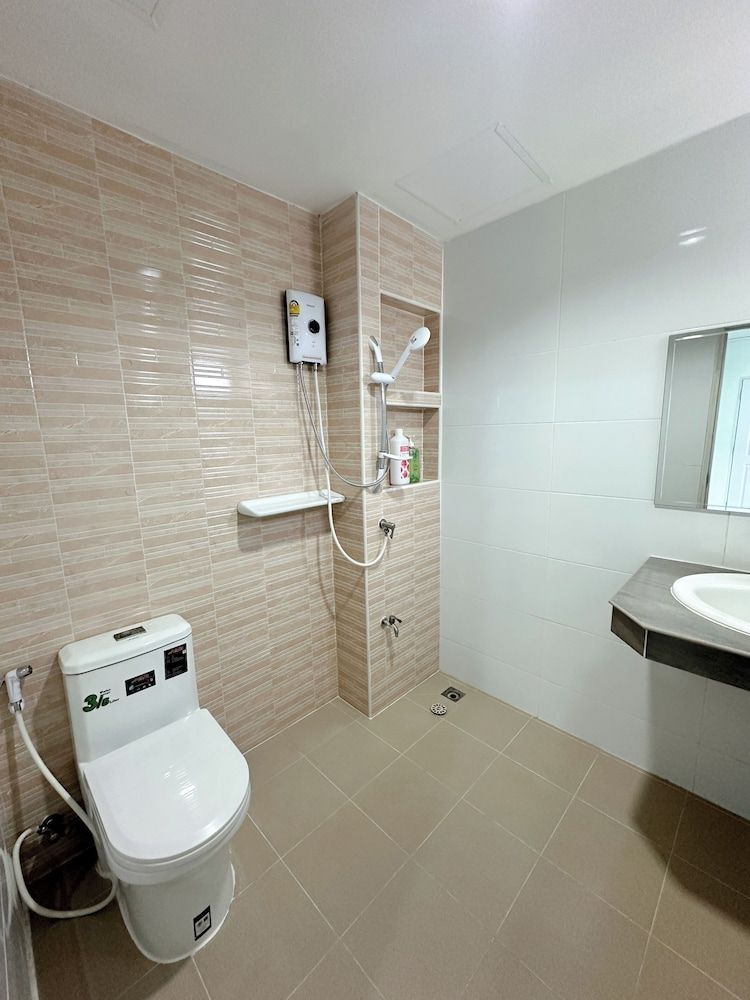 Atsamutsakorn Room 3