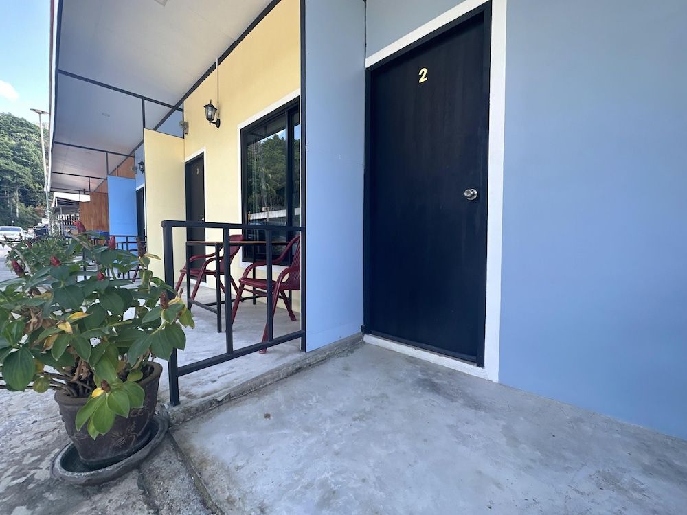 Titanic Hotel Lonely Beach Market Signature Bungalow, Bay View 3