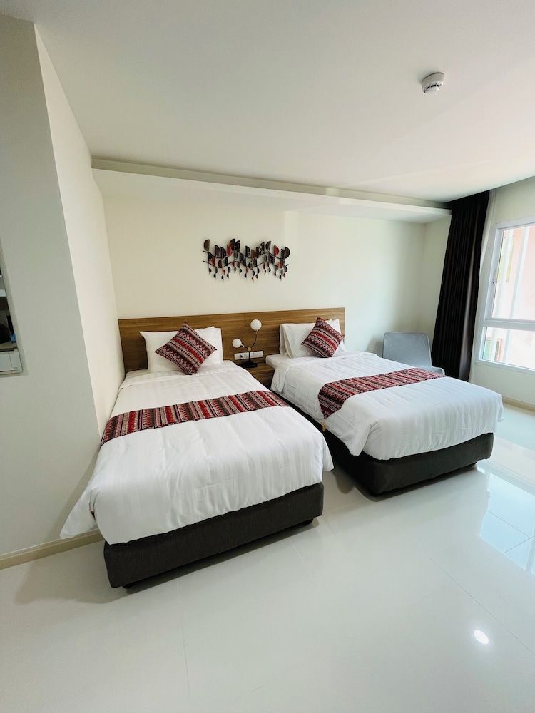 Deluxe Twin Room, Balcony, City View