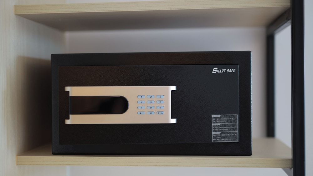 B2 Bang Saen Premier Hotel Deluxe Triple Room 6