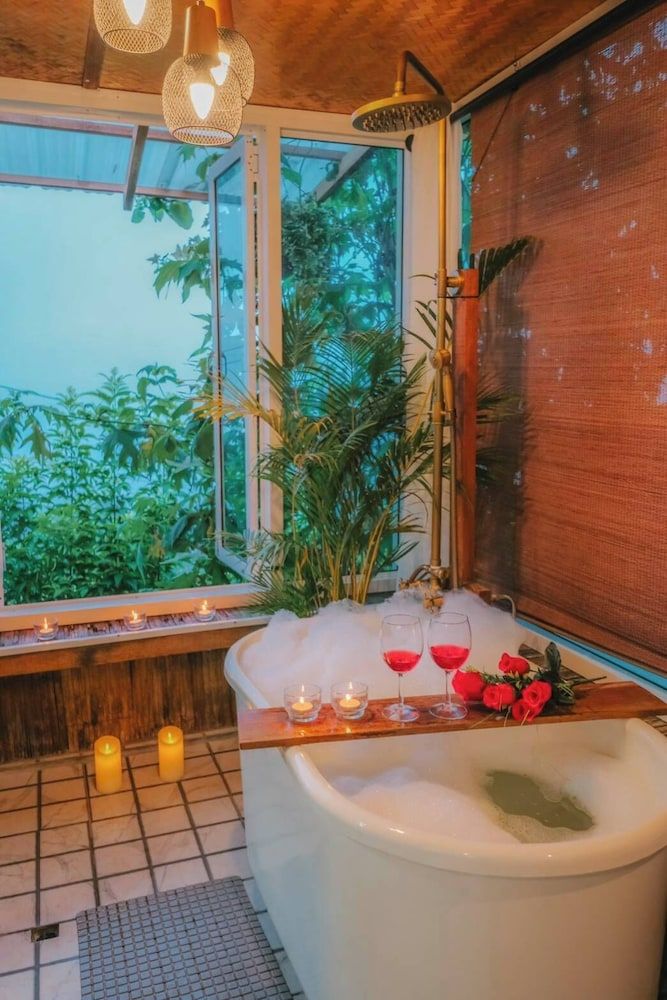 NJ Homestay Deluxe House, Air conditioning, Hill View 7